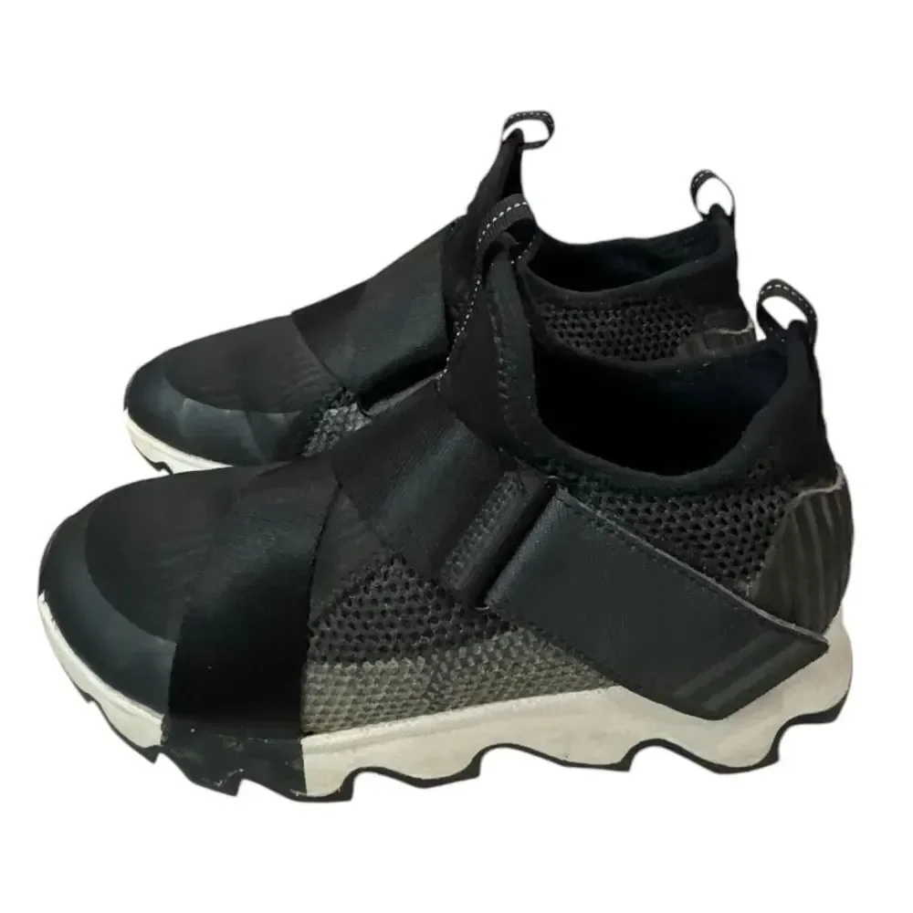 SOREL Women’s Kinetic Sneak Knit Scalloped Sole Stretch Straps Sneakers 7.5